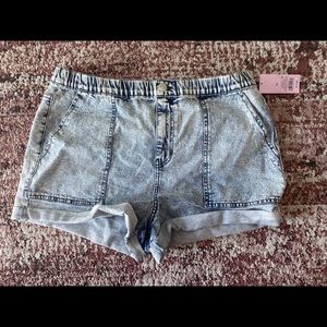 Acid Wash Hi-Rise Jean Short